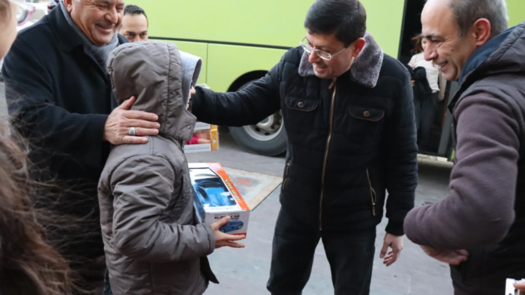 Nazilli Belediyespor, depremzede çocuklara kucak açtı