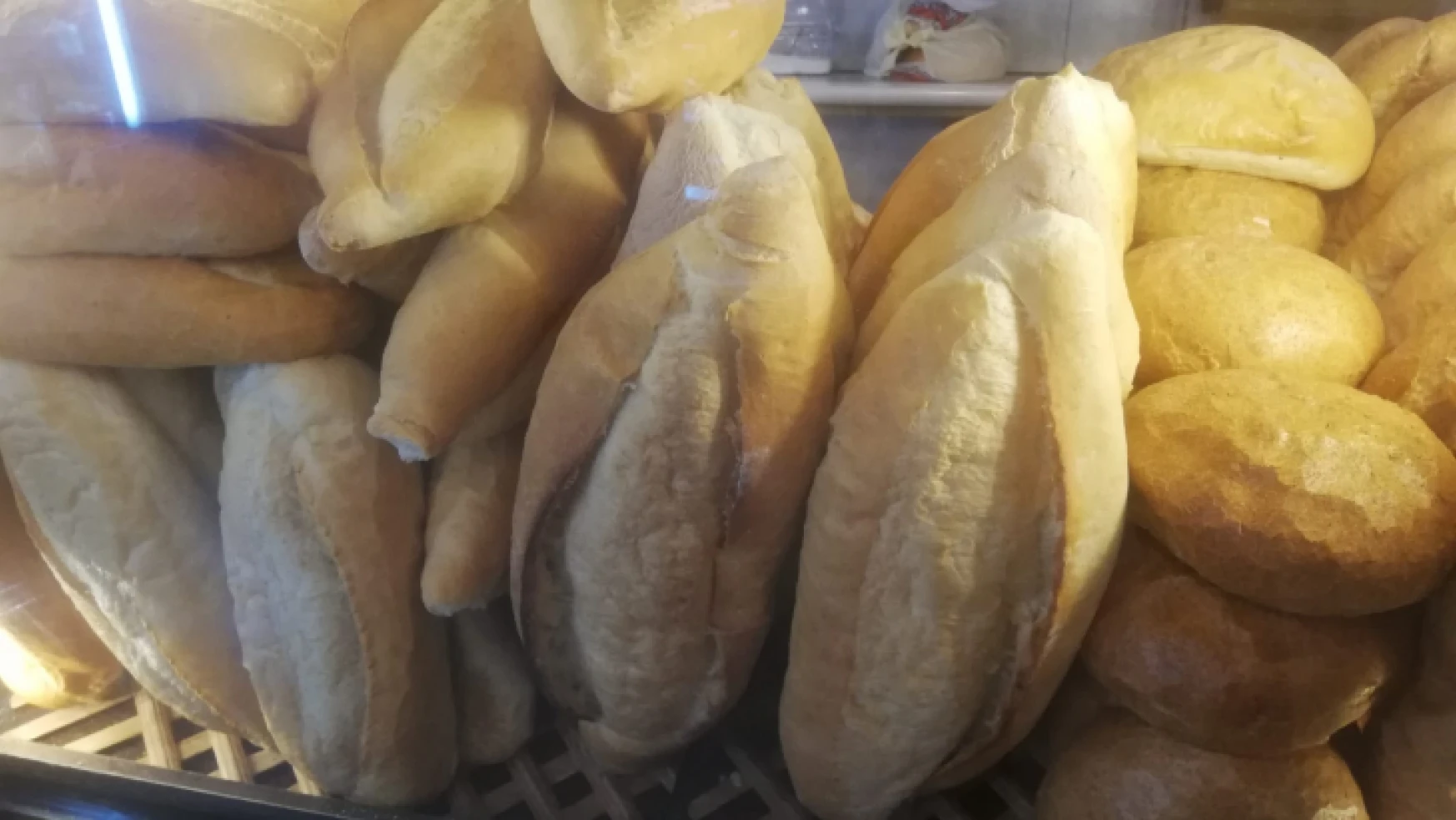 Nazilli'de ekmek 2 lira 50 kuruş oldu