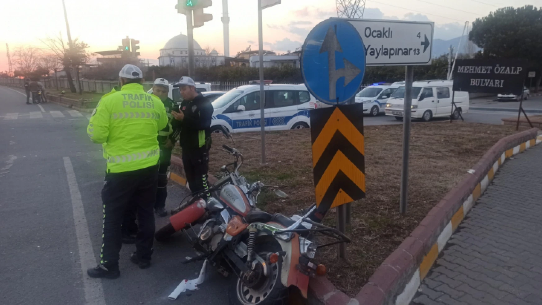 Nazilli'de motosiklet kazası 2 yaralı