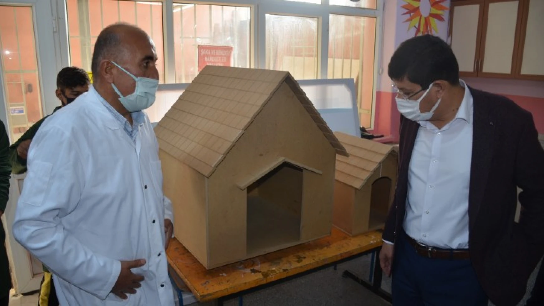 Özcan'dan Özel Eğitim Meslek Okulu'na ziyaret