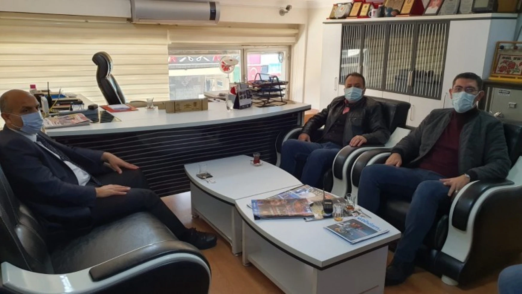 SGK Müdürü Esentürk'den yerel gazetelere ziyaret