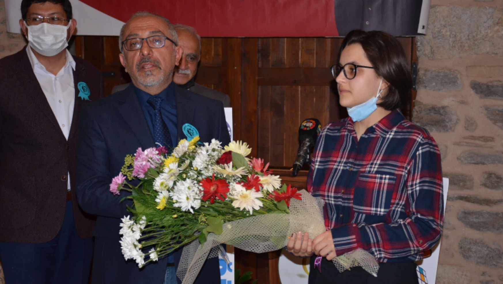 Türk Ocakları Hizmet Ödülü, Prof. Dr. Kafalı'ya verildi