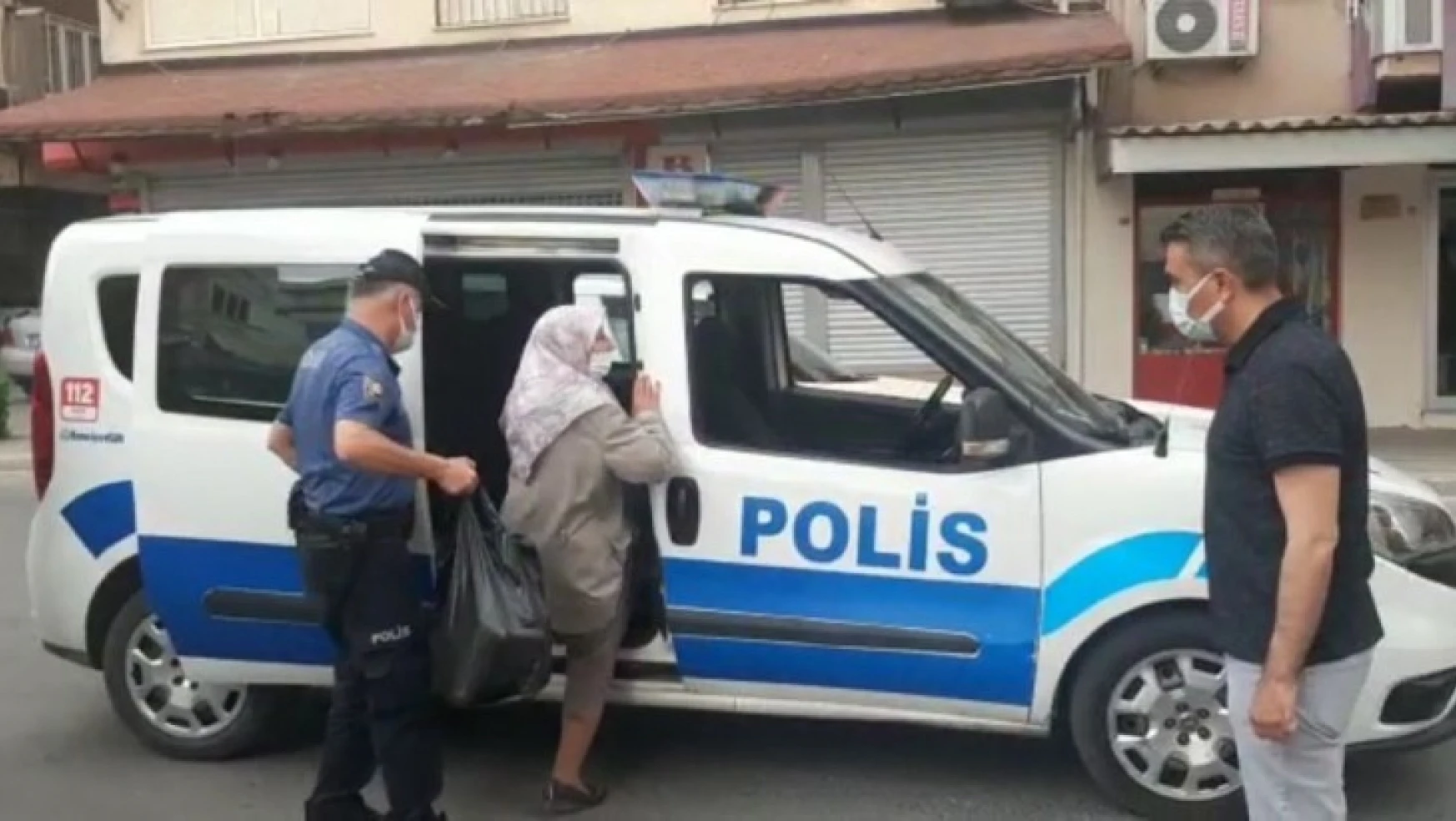 Yaşlı kadının imdadına Nazilli polisi yetişti