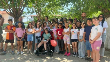 İncirliova'da öğrenciler harçlıklarını umuda dönüştürdü