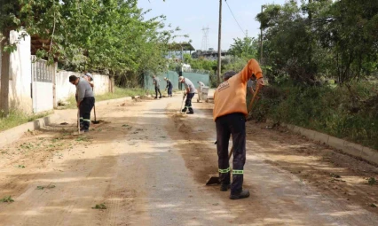 Nazilli'de yoğun yağış sonrası temizlik mesaisi