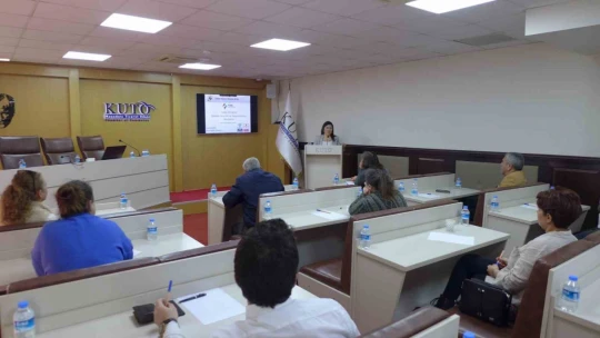 'Zorunlu Mesleki Yeterlilik Belgeleri' Bilgilendirme Toplantısı KUTO'da yapıldı