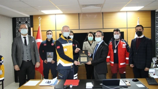 112 Acil Sağlık Hizmetleri İstasyonlarına ödülleri takdim edildi