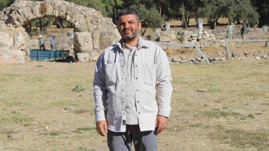 3 bin yıllık tarihi kentteki tiyatro ve stadyum gün yüzüne çıkmayı bekliyor