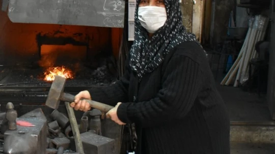 45 yıl aynı örse çekiç salladılar