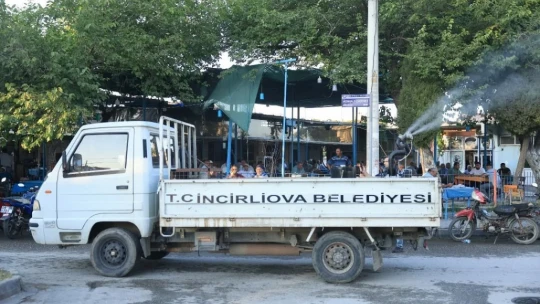 Acarlar'da sivrisinekle mücadele çalışması sürüyor