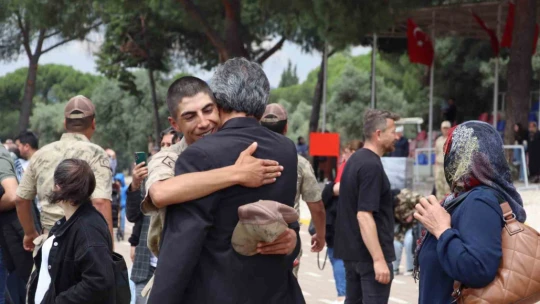 Acemi erlerin yemin töreninde ailelere jandarma ve KADES tanıtıldı
