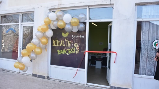 Karacasu'da Nihal'in Bahçesi açıldı
