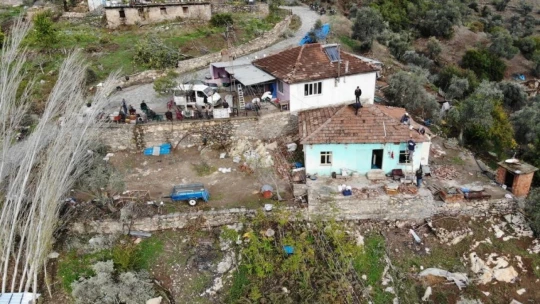 Afetin üzerinden üç yıl geçti tespit edilen hasar hesaplara geçmedi