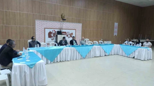 Aile ve Sosyal Hizmetler İl Müdürü Kömürcüoğlu, huzurevi yöneticileri ile bir araya geldi