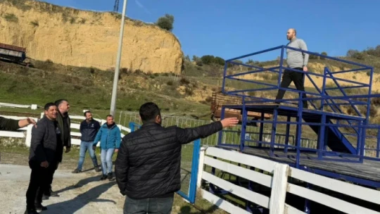 Alangüllü güreşe hazır