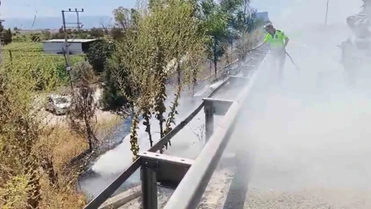 Alevlere karşı polis ekiplerinden beton mikserli müdahale