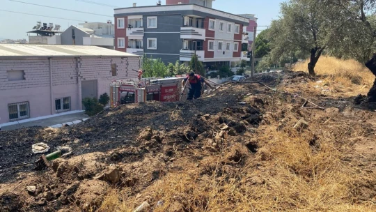 Alevlerin antik kente ulaşmasını itfaiye ekiplerinin hızlı müdahalesi önledi