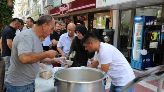 Altı Nokta Körler Derneği Aydın Şubesi'nden 500 kişilik aşure hayrı