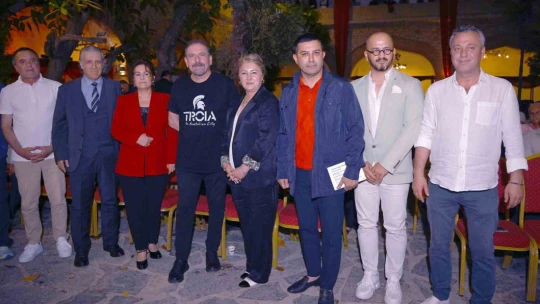 Anadolu Ateşi yaz boyunca Kuşadası'nda yanacak