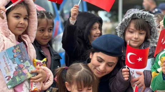 Anaokul öğrencilerine 'Vatan Sevgisi'ni anlattılar