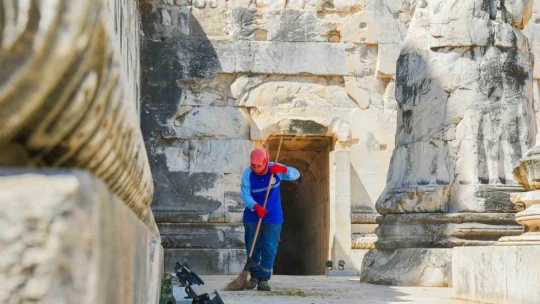 Apollon Tapınağı'nda gece ziyaretleri için hazırlıklar sürüyor