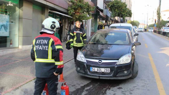 Araç yangını ihbarı ekipleri harekete geçirdi