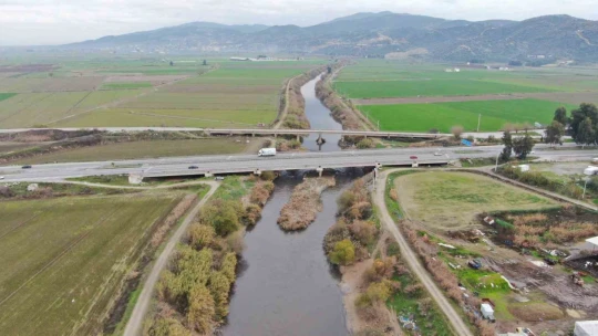 Aralık yağmurları Menderes'in debisini artırdı