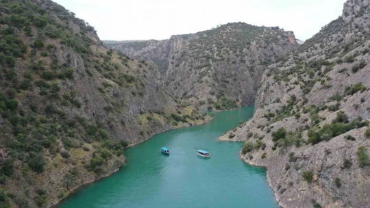 Arapapıştı Kanyonu suya kavuşacağı günü bekliyor