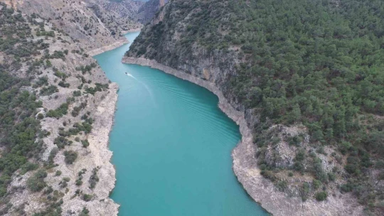 Arapapıştı Kanyonu suya kavuşacağı günü bekliyor
