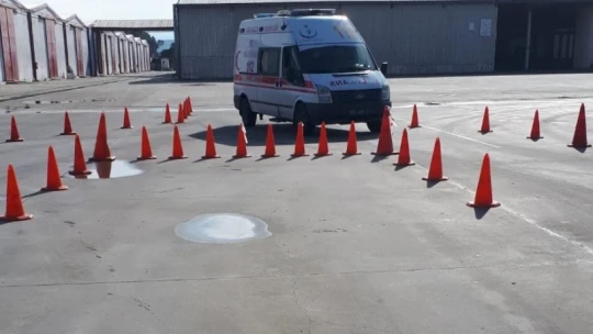 Aydın'da ambulans şoförlerine eğitim verildi