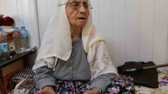 Asırlık Hatice Kübra teyzenin şaşırtan hayat hikayesi