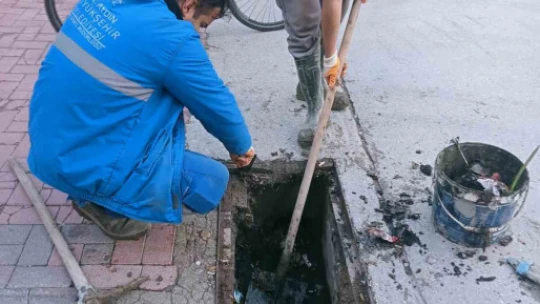 ASKİ ve Büyükşehir Belediyesi ekipleri teyakkuza geçti