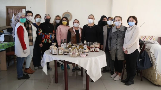 Atçalı kadınlar örnek oluyor