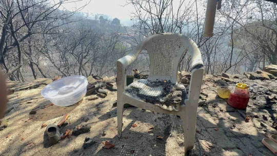 Ayakkabılarını bile giymeye fırsat bulamadılar