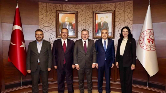 Aydın'a yeni Adnan Menderes Stadyumu için protokol imzalandı