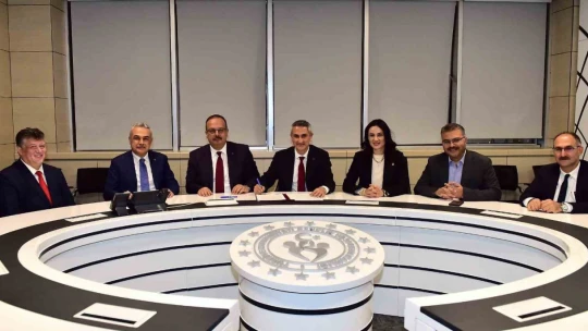 Aydın'a yeni Adnan Menderes Stadyumu için protokol imzalandı