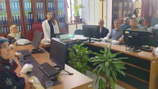 Aydın Atatürk Devlet Hastanesi'ndeki Diyabet Okulu 2024 Ekim mezunlarını verdi