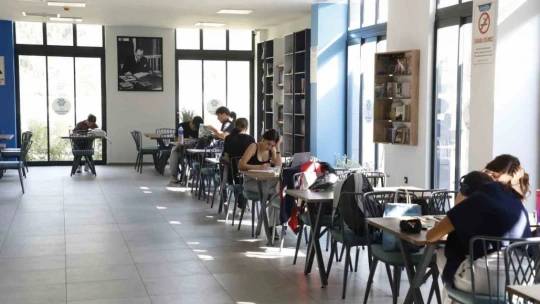 Aydın Büyükşehir Belediyesi 100. Yıl Öğrenci Çalışma Salonu gençlerin hizmetinde
