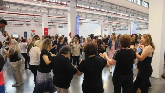Aydın Büyükşehir Belediyesi Anneler Günü'nü anneler ile birlikte kutladı