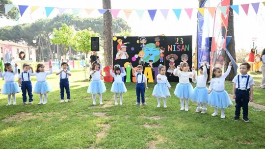 Aydın Büyükşehir Belediyesi Çocuk Gelişim Merkezleri'nde 23 Nisan coşkusu
