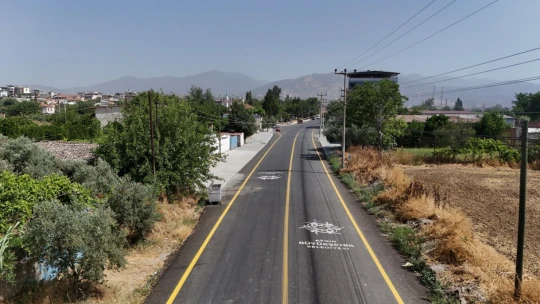 Aydın Büyükşehir Belediyesi Efeler Cumhuriyet Caddesi'ni yeniledi