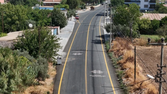 Aydın Büyükşehir Belediyesi Efeler Cumhuriyet Caddesi'ni yeniledi