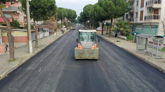Aydın Büyükşehir Belediyesi'nden 21 noktada yol çalışması