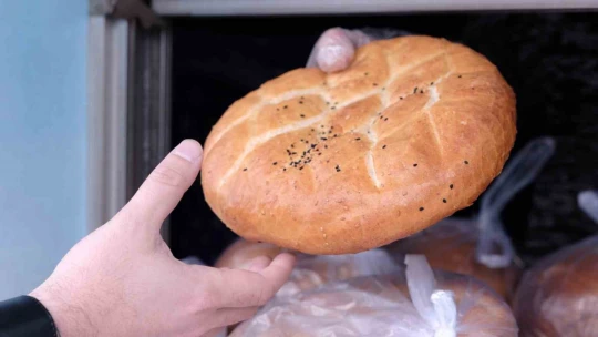 Aydın Büyükşehir Belediyesi'nden 7,5 liraya Ramazan pidesi