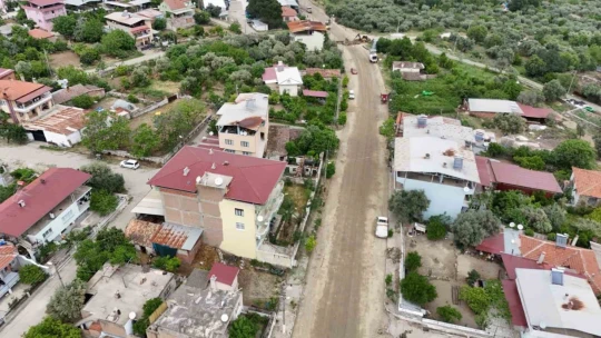 Aydın Büyükşehir Belediyesi'nden Karacasu'da yol yapım çalışması