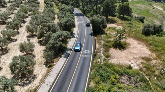 Aydın Büyükşehir Belediyesi'nden Kuşadası'nda yol hamlesi