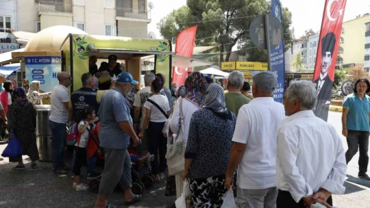 Aydın Büyükşehir Belediyesi'nden serinleten uygulama