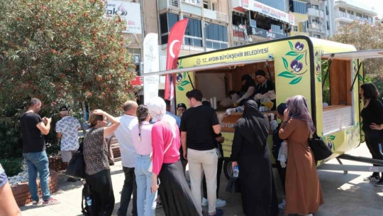 Aydın Büyükşehir Belediyesi'nden serinleten uygulama
