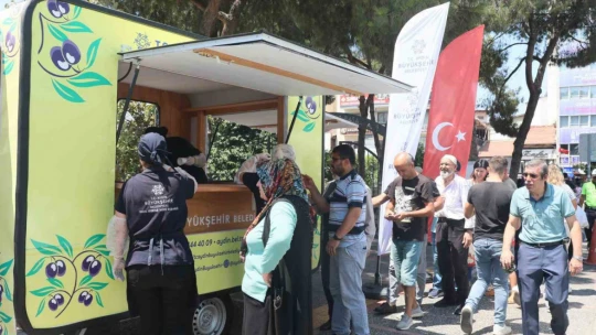 Aydın Büyükşehir Belediyesi'nden serinleten uygulama