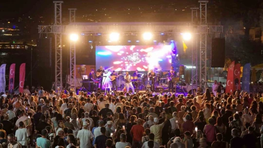 Aydın Büyükşehir Belediyesi'nden Kuşadası'nda yaz konseri